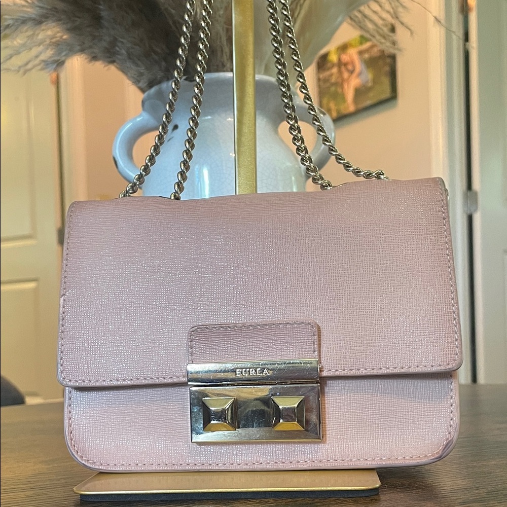 Furla Metropolis Blush Crossbody Bag with Gold Adjustable Chain Crossbody